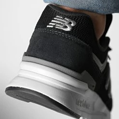 Offres ✔️ Baskets Classics 997 CM997HCC Black de New Balance 🎉 -New Balance Soldes new balance 252982 CM997HCC 20210219T145359 04