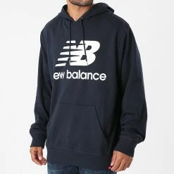 Tout neuf ✔️ Sweat Capuche MT03558 Bleu Marine de New Balance 🧨