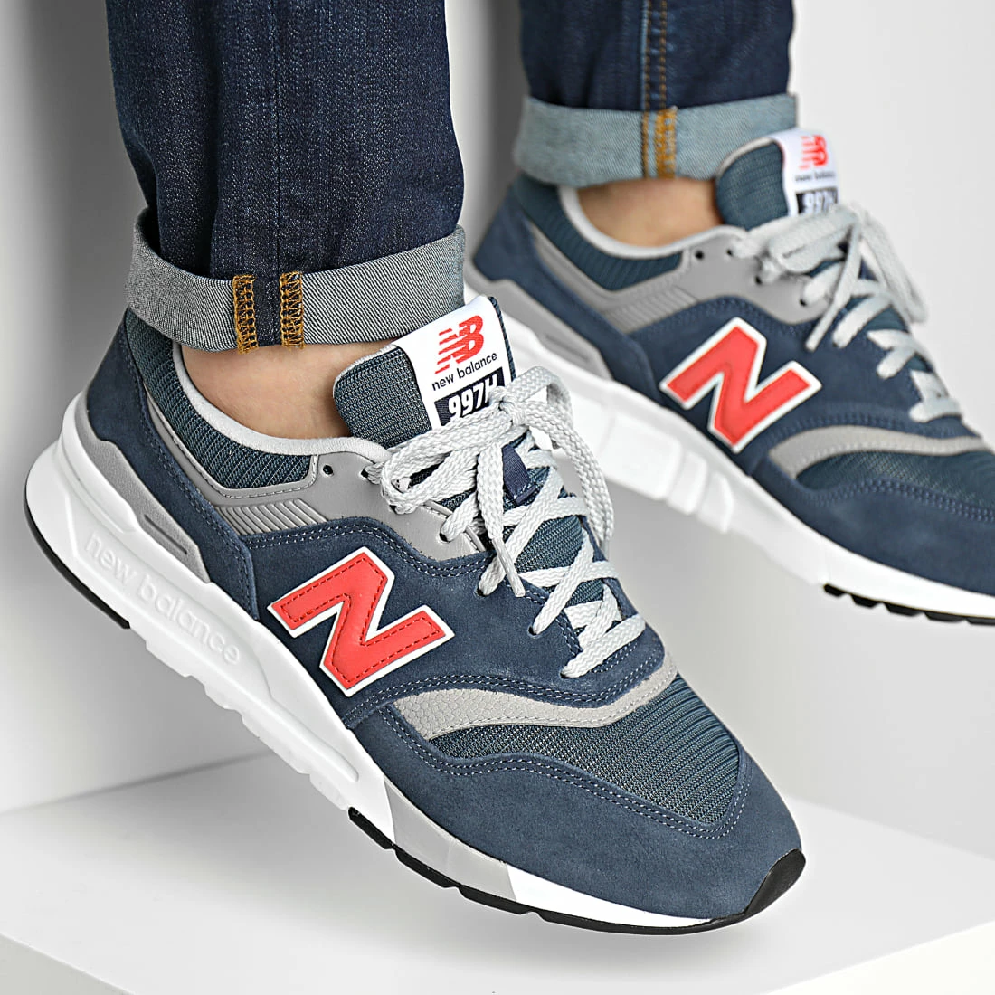 Promo ⌛ Baskets Lifestyle 997 CM997HAY Navy Grey de New Balance 💯 3 Promo ⌛ Baskets Lifestyle 997 CM997HAY Navy Grey de New Balance 💯