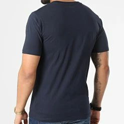 Le moins cher 🤩 Tee 👕 Shirt MT13660 Bleu Marine de New Balance ❤️ -New Balance Soldes new balance 306568 MT13660 ECL 20220304T155125 04