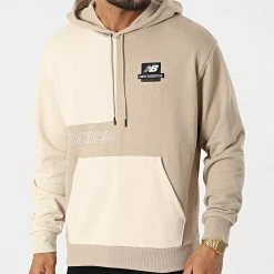 Coupon 🎁 Sweat Capuche Athletics Renew Askew MT21551 Beige de New Balance 🤩