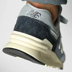 Top 10 👍 Baskets Lifestyle 997 CM997HRY Sky Blue de New Balance ✔️ -New Balance Soldes new balance 330305 CM997HRY 20220805T100756 04