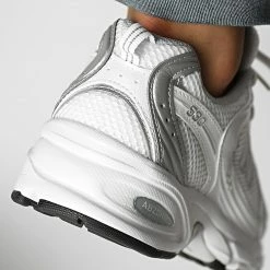 Vente flash 🥰 Baskets Lifestyle 530 MR530EMA White Silver de New Balance 🥰 -New Balance Soldes new balance 330672 MR530EMA 20220802T152436 04