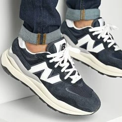 Nouveau 💯 Baskets Lifestyle 5740 M5740VLB Navy White de New Balance 😉