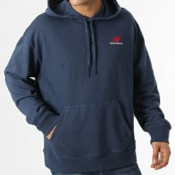 Meilleure affaire 👍 Sweat Capuche UT21500 Bleu Marine de New Balance 🛒 -New Balance Soldes new balance 335620 UT21500 NGO 20220906T161042 03