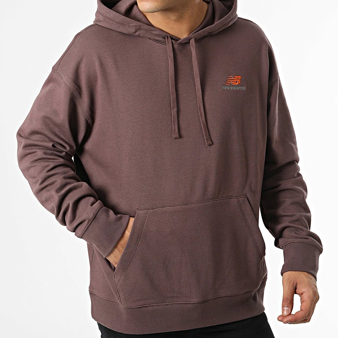 Grosses soldes 👏 Sweat Capuche UT21500 Violet Foncé de New Balance 🌟 5 Grosses soldes 👏 Sweat Capuche UT21500 Violet Foncé de New Balance 🌟 – Image 3