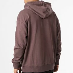 Grosses soldes 👏 Sweat Capuche UT21500 Violet Foncé de New Balance 🌟 9 Grosses soldes 👏 Sweat Capuche UT21500 Violet Foncé de New Balance 🌟 -New Balance Soldes new balance 335633 UT21500 TRF 20220906T160406 04