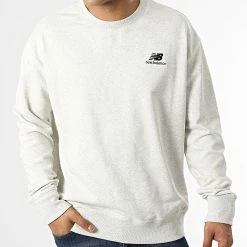 Vente flash 🌟 Sweat Crewneck UT21501 Gris Chiné de New Balance 🧨 -New Balance Soldes new balance 335634 UT21501 SAH 20220906T161355 03