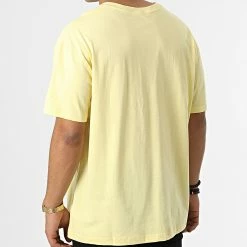 Meilleure affaire 🛒 Tee 👕 Shirt UT21503 Jaune de New Balance 😍 -New Balance Soldes new balance 335635 UT21503 MZ 20220906T160503 04