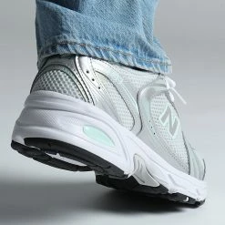 Sortie 🛒 Baskets Lifestyle 530 MR530ZEL ☀️ Summer Fog Cosmic Jade de New Balance 🌟 -New Balance Soldes new balance 340921 MR530ZEL 20220929T163618 05