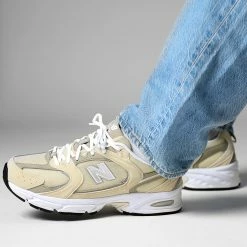 Tout neuf 😍 Baskets Lifestyle 530 MR530SMD Beige Aluminum Reflection de New Balance 🛒