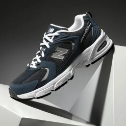 Les meilleures critiques de ❤️ Baskets Lifestyle 530 MR530SMT Eclipse Navy Reflection de New Balance ✨ -New Balance Soldes new balance 343366 MR530SMT 20221007T150938 01