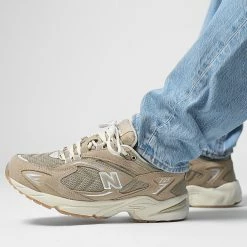 Grosses soldes ❤️ Baskets ML725T Beige Cream Camel de New Balance 🎁 -New Balance Soldes new balance 344862 ML725W 20221028T112220 03