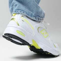 Nouveau 🥰 Baskets Lifestyle 530 MR530DWP White Yellow de New Balance 😀 -New Balance Soldes new balance 345522 MR530DWP 20221028T112151 04