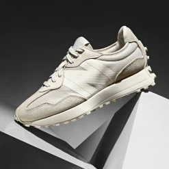 Le moins cher ❤️ Baskets Classics 327 MS327SJ Beige de New Balance ⭐